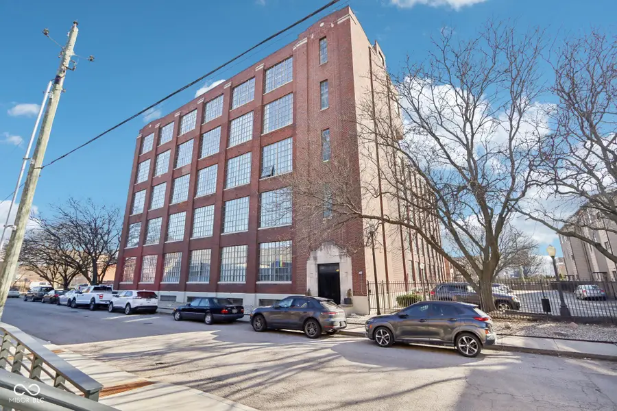 611 N Park Avenue #311, Indianapolis, IN 46204 - Image #2