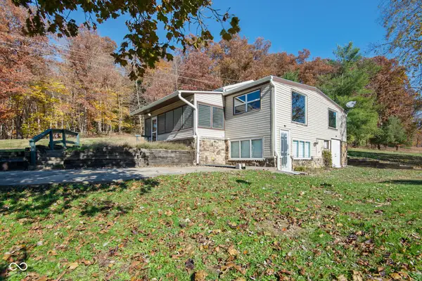 5894 Bellsville Pike, Columbus, IN 47201