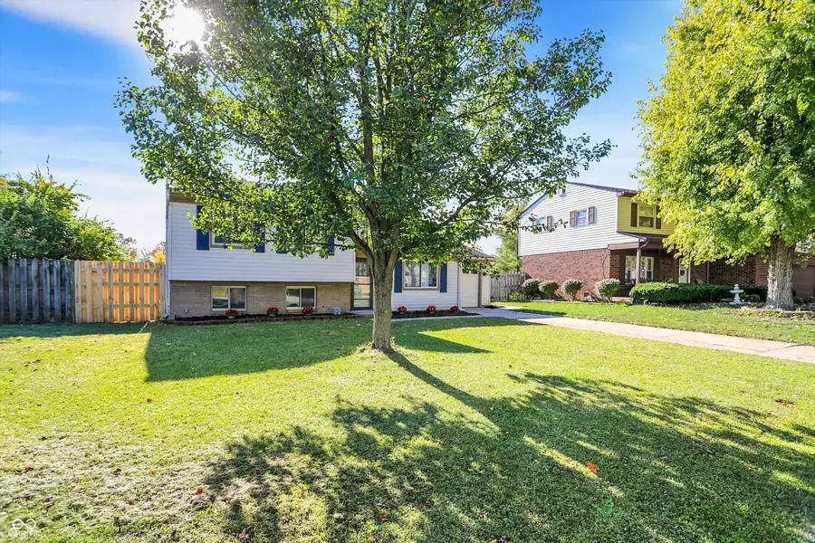 5533 Antoneli Lane, Indianapolis, IN 46237 - Image #2