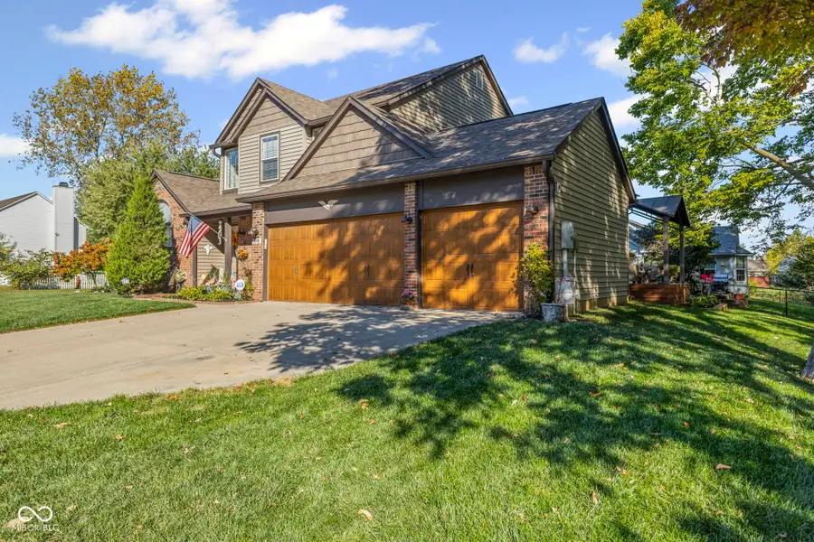 4776 Oakton Way, Greenwood, IN 46143 - Image #2