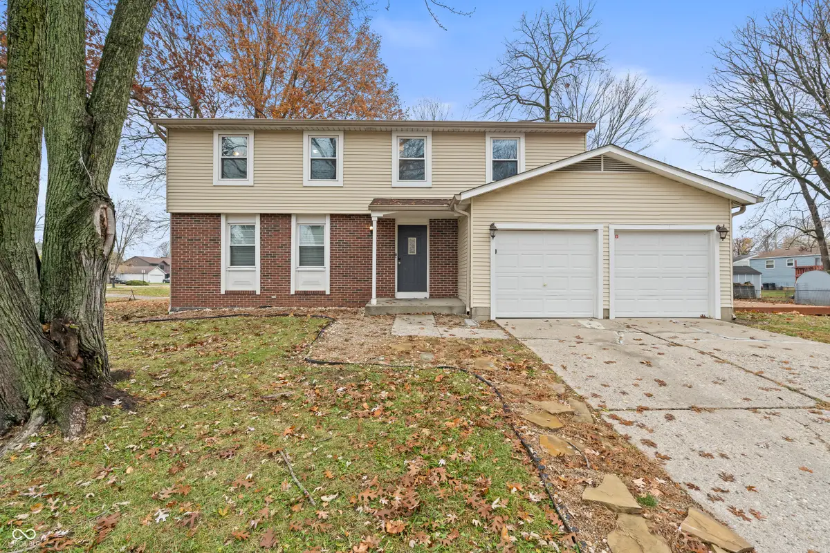 2921 N Sheffield Drive N, Indianapolis, IN 46229 - Image #1