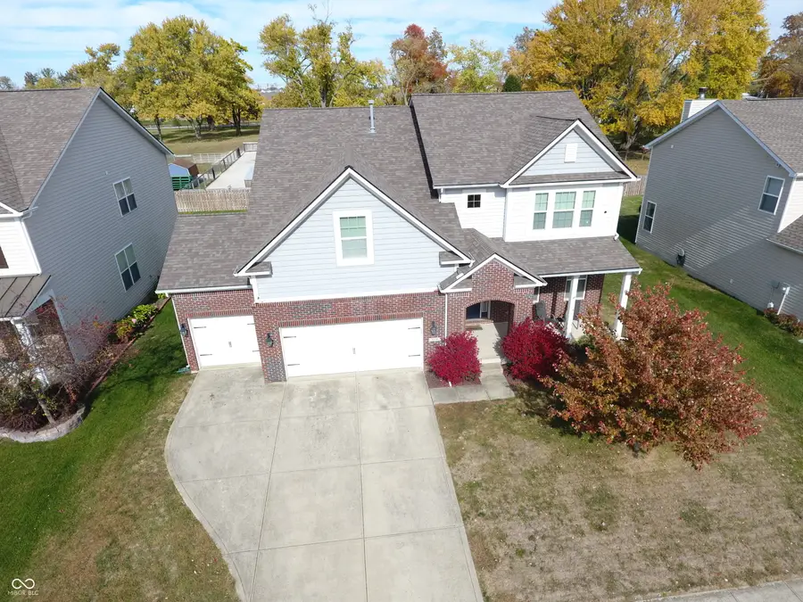 6110 Golden Eagle Drive, Zionsville, IN 46077 - Image #2