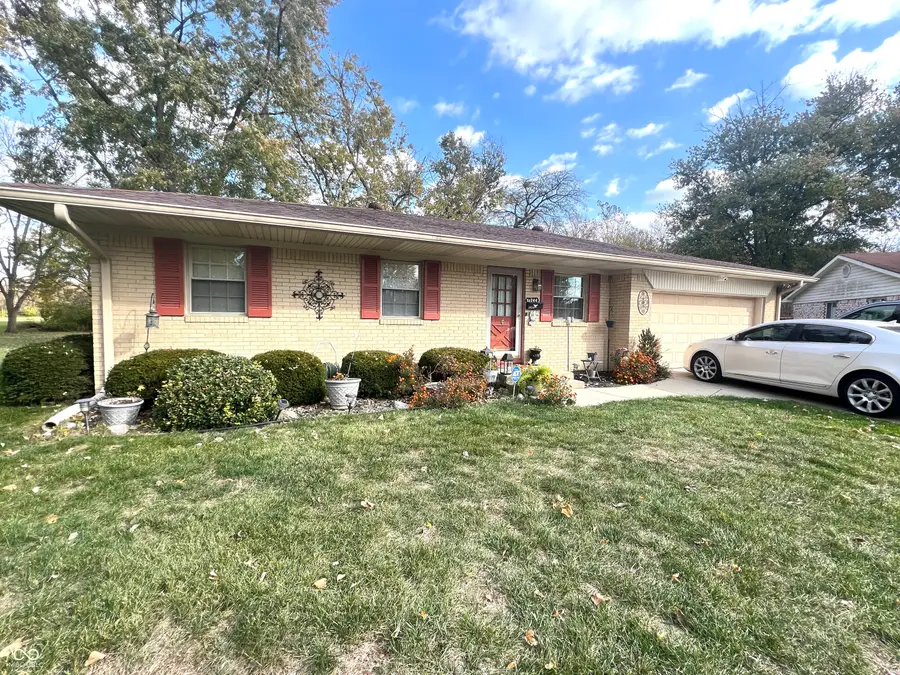 10244 Greenbrook Court, Indianapolis, IN 46229 - Image #2