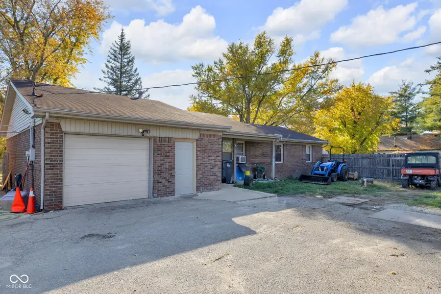 7601 Milhouse Road, Indianapolis, IN 46241 - Image #2