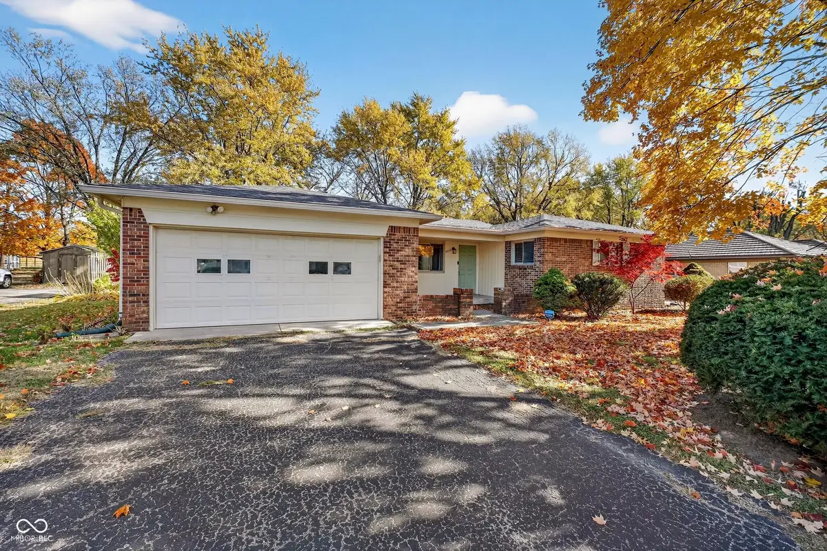 8073 Wallingwood Drive, Indianapolis, IN 46256 - Image #1