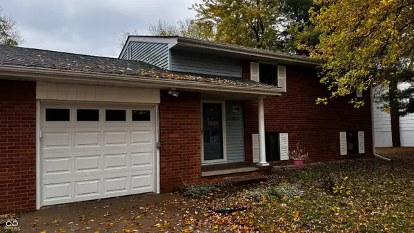 3023 Fairlawn Drive, Columbus, IN 47203