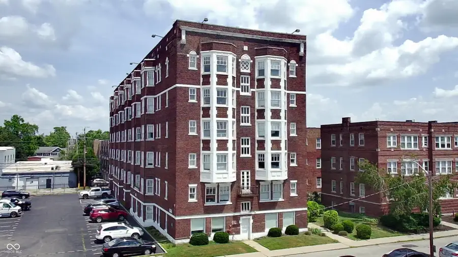 230 E 9th Street #APT 109, Indianapolis, IN 46204 - Image #2