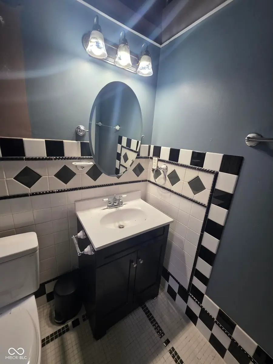 230 E 9th Street #APT 109, Indianapolis, IN 46204 - Image #3