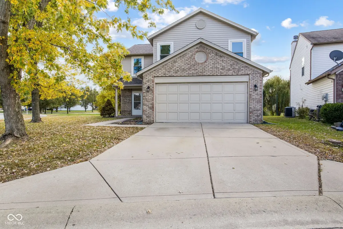 6766 Wimbledon Drive, Zionsville, IN 46077 - Image #1