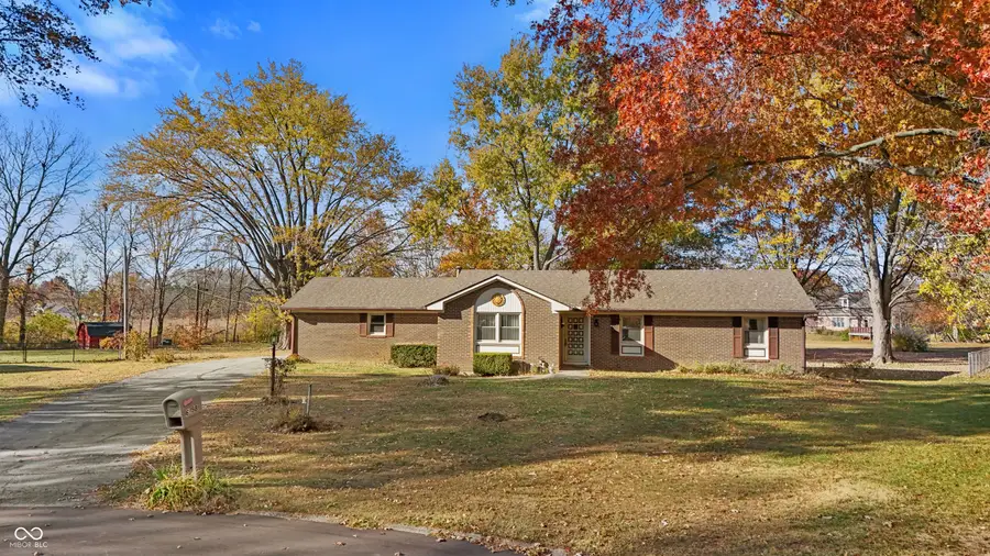 6598 Woodridge Drive, Avon, IN 46123 - Image #3