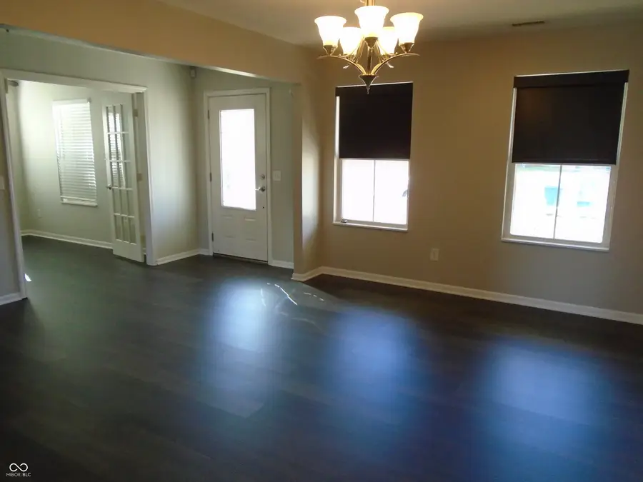 2097 S Woodgrove Way, New Palestine, IN 46163 - Image #2