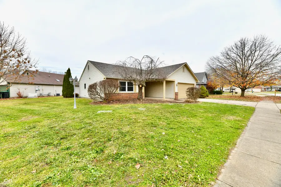 106 Tracy Ridge Boulevard, Whiteland, IN 46184 - Image #3