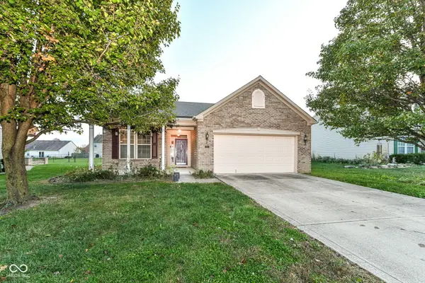 8535 Blair Castle Court, Indianapolis, IN 46259