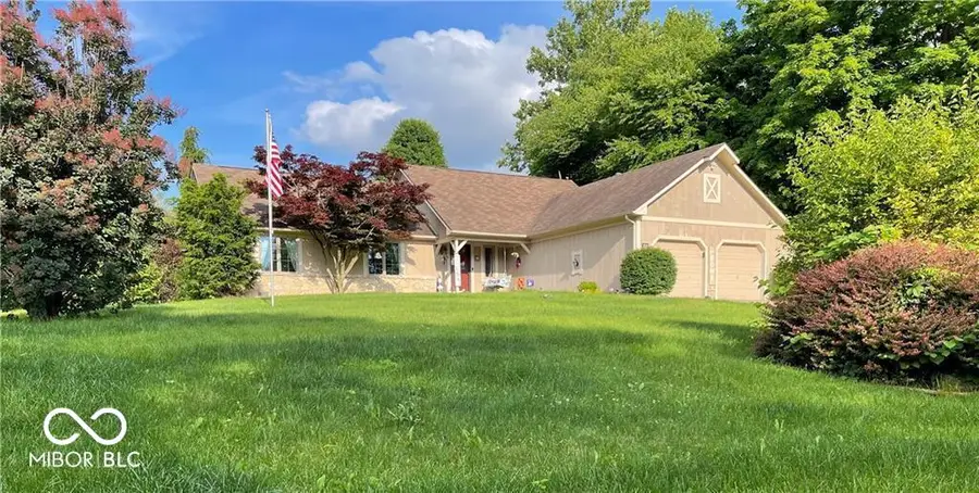 263 Queensway Drive, Avon, IN 46123 - Image #2