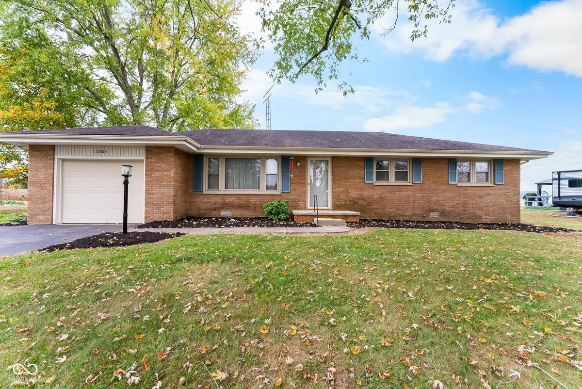 10883 E Greendale Drive, Seymour, IN 47274 - Image #1