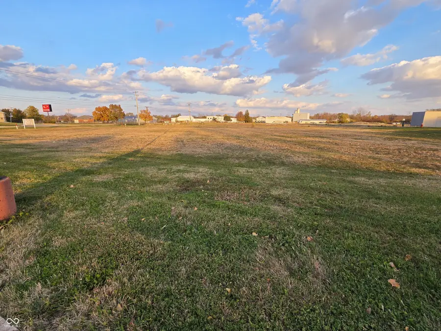 65 E Rampart Street, Shelbyville, IN 46176 - #3