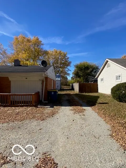 10814 Central Avenue, Indianapolis, IN 46280 - Image #3