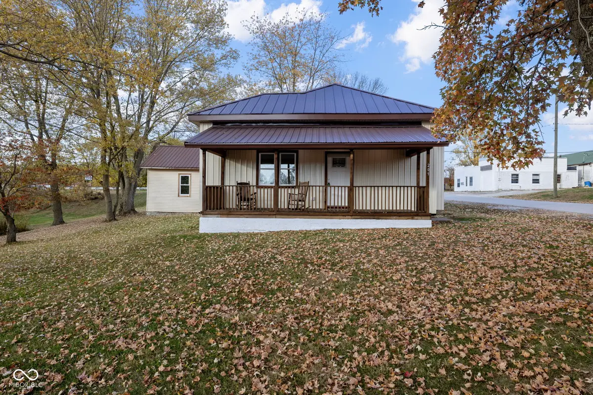 201 W Main Street, Bainbridge, IN 46105 - Image #1