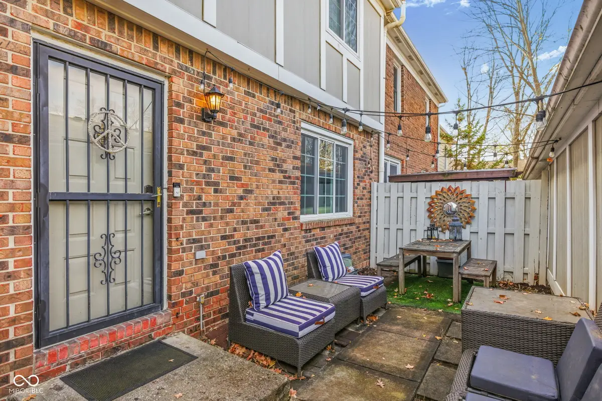 155 Aspen Way, Carmel, IN 46032 - Image #1