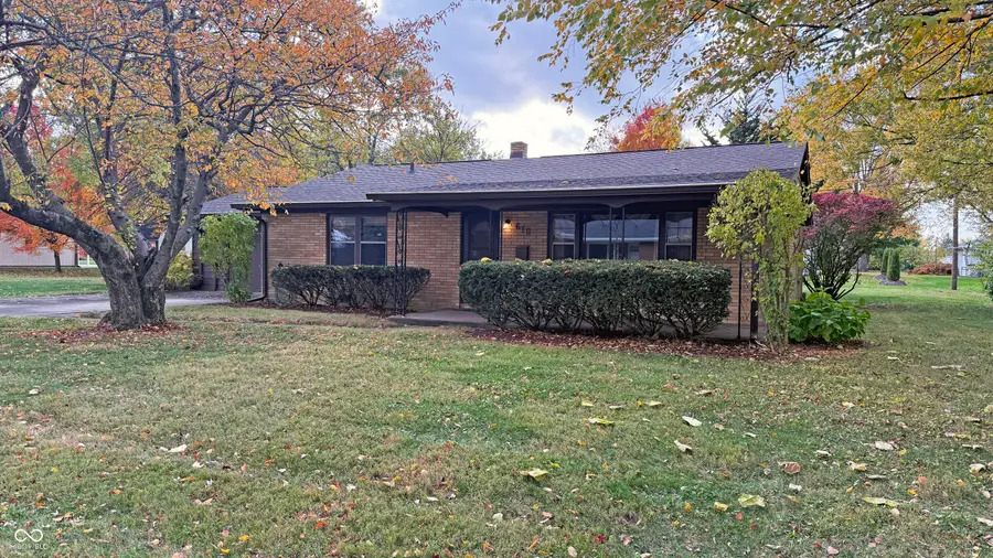 610 Chestnut Lane, Greenfield, IN 46140 - Image #2