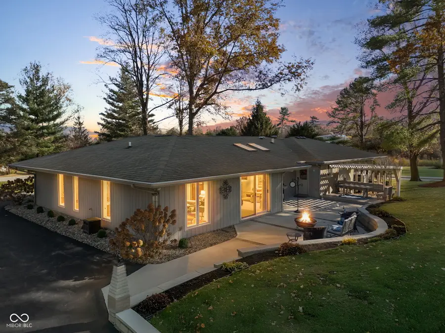 1790 S Terrace Lake Road, Columbus, IN 47201 - Image #3