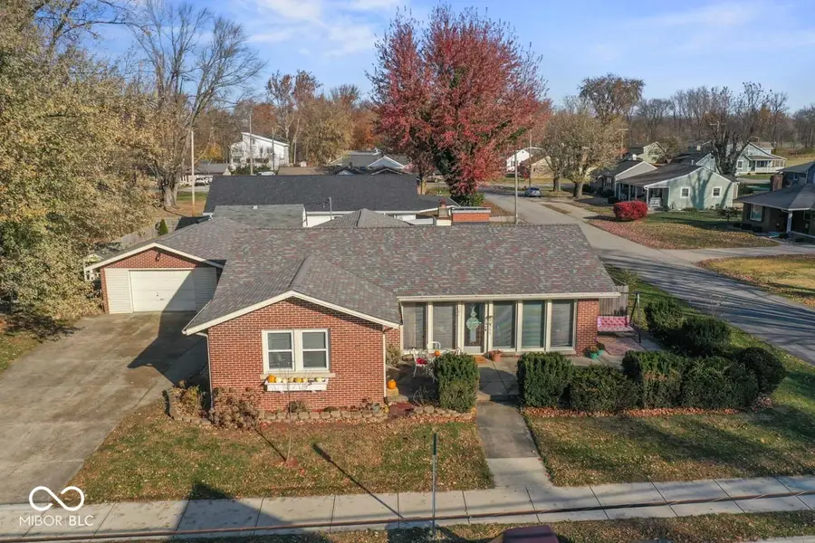 235 E Water Street, Pendleton, IN 46064 - Image #2