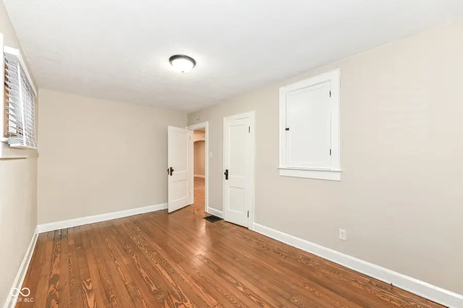 324 E Southern Avenue, Indianapolis, IN 46225 - Image #3