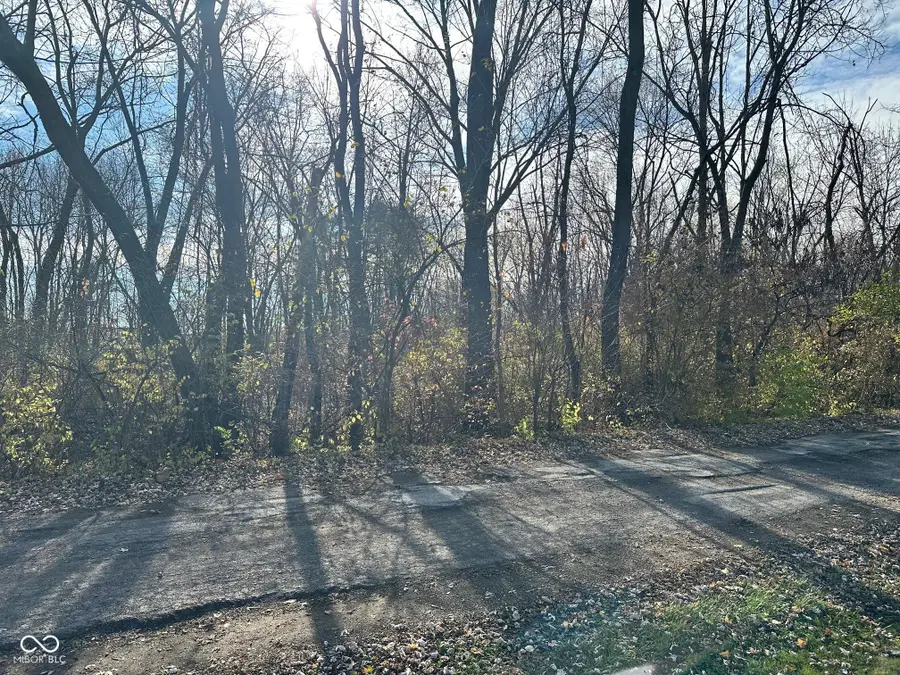 2948 Sapphire Boulevard, Indianapolis, IN 46268 - Image #2