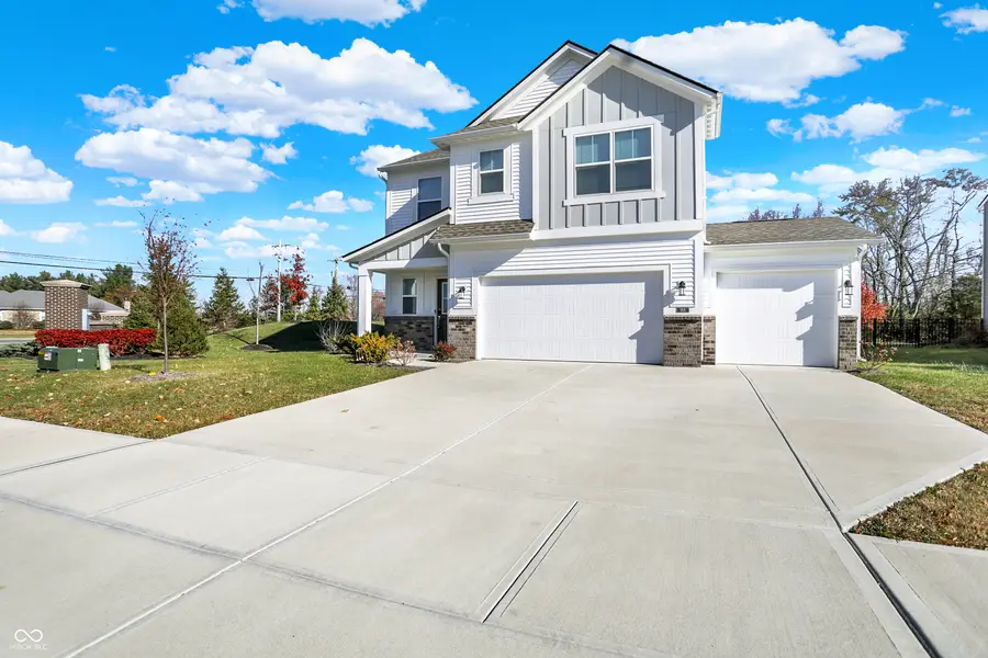 999 Kensington Drive, Danville, IN 46122 - Image #2