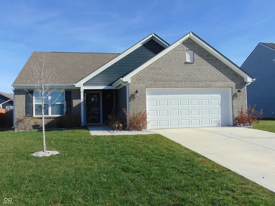 949 Borealis Drive, Franklin, IN 46131 - Image #2