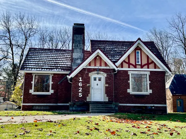 1625 S Riley Highway, Shelbyville, IN 46176