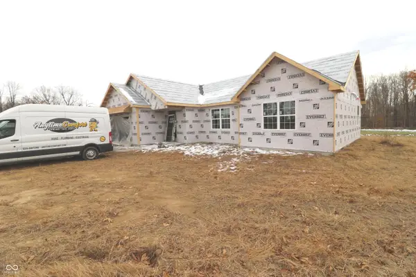 1608 S Layton Station Road, Veedersburg, IN 47987