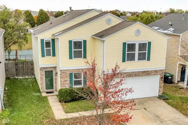 1717 Blue Grass Parkway, Greenwood, IN 46143