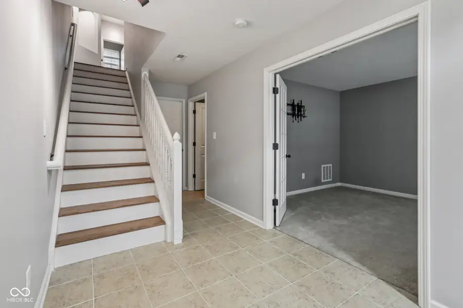 953 2nd Avenue Nw, Carmel, IN 46032 - Image #3