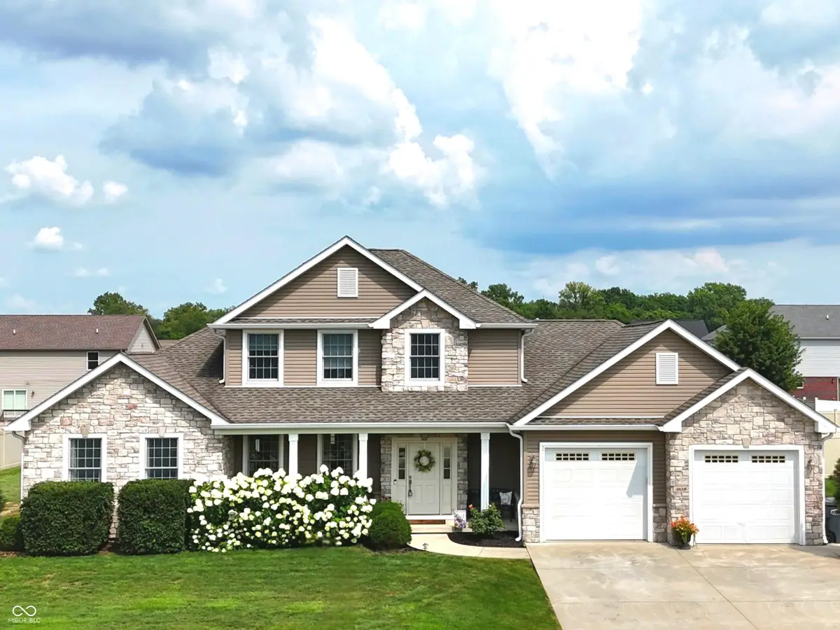 908 N Wild Pine Drive, Yorktown, IN 47396 - Image #1