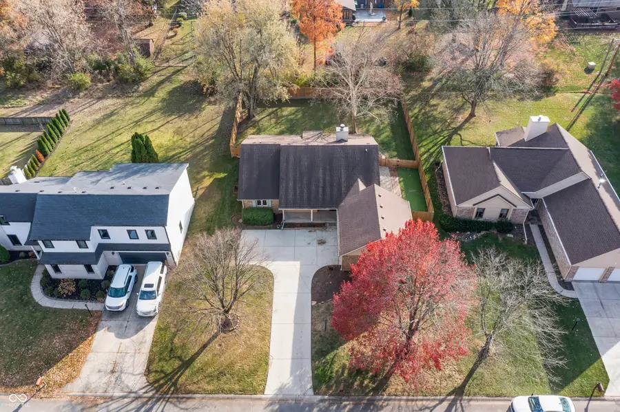 8121 Bay Brook Drive, Indianapolis, IN 46256 - Image #3