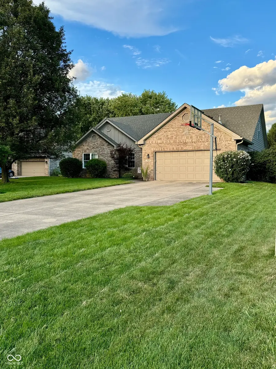 333 Elmscourt Circle, Greenwood, IN 46142 - Image #2