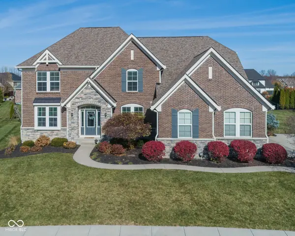11504 Willow Bend Drive, Zionsville, IN 46077