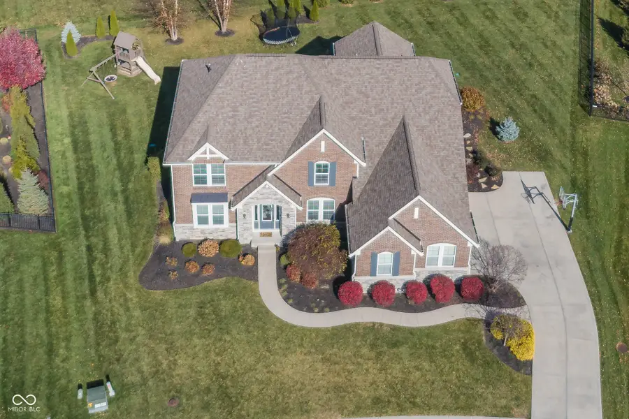 11504 Willow Bend Drive, Zionsville, IN 46077 - Image #2