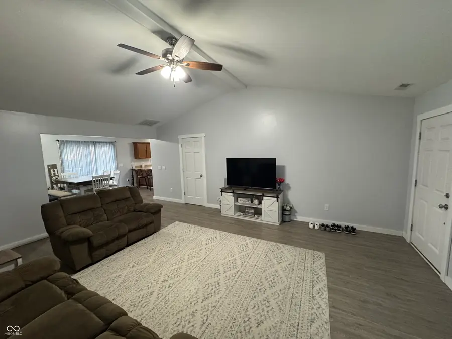 7920 W Angus Avenue, Yorktown, IN 47396 - Image #2