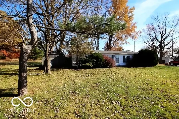 12604 Brooks School Road, Fishers, IN 46037 - Image #2