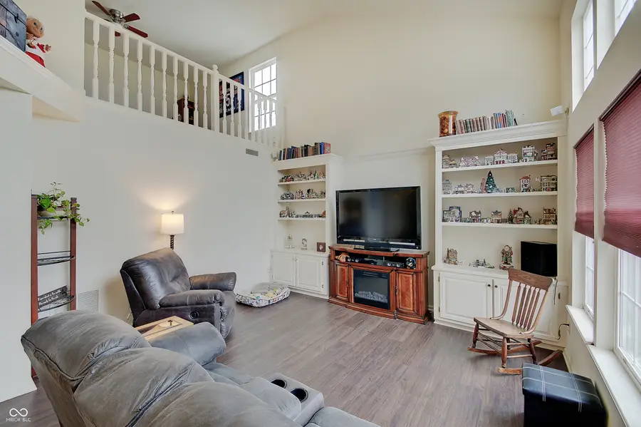 2109 Cross Willow Lane, Indianapolis, IN 46239 - Image #2