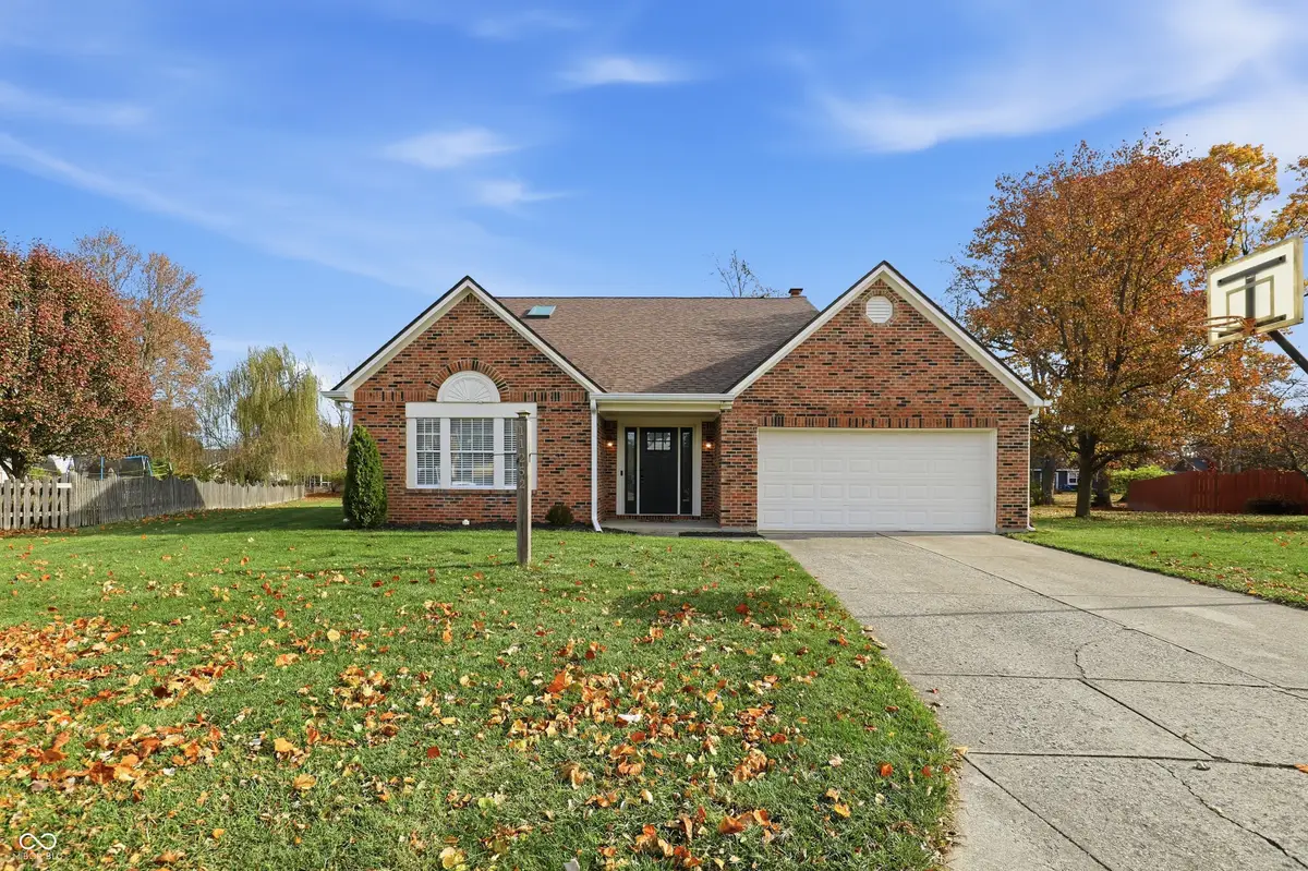 11252 Bayridge Circle E, Indianapolis, IN 46236 - Image #1