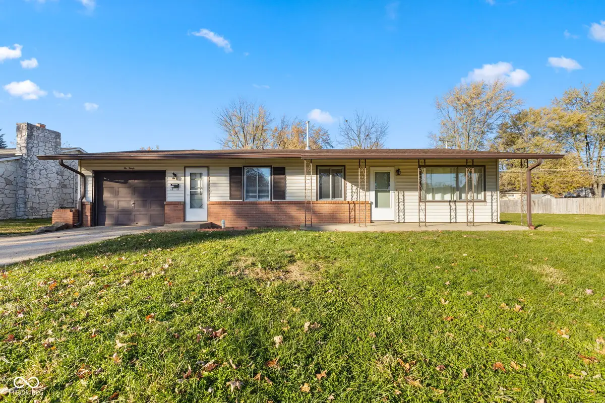 230 Parkview Drive, Whiteland, IN 46184 - Image #1