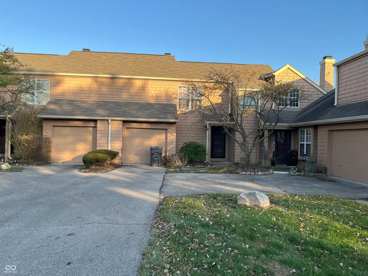 7321 Harbour Point, Indianapolis, IN 46240 - Image #1