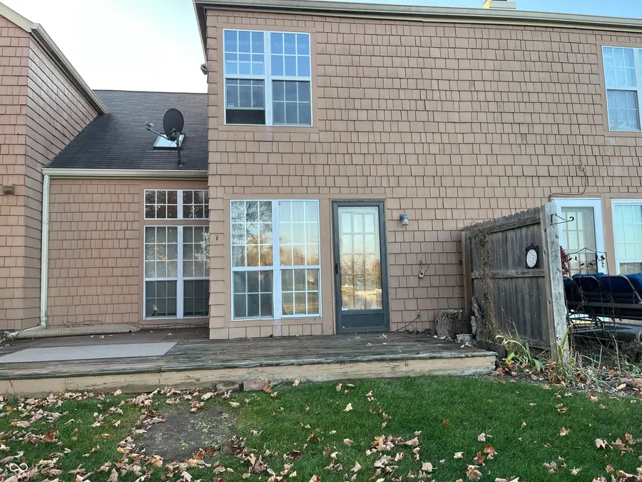 7321 Harbour Point, Indianapolis, IN 46240 - Image #2