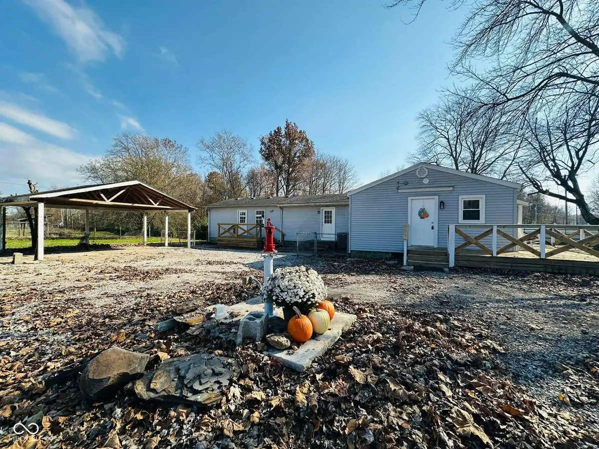 544 E Hilltop Drive, Scottsburg, IN 47170 - Image #1