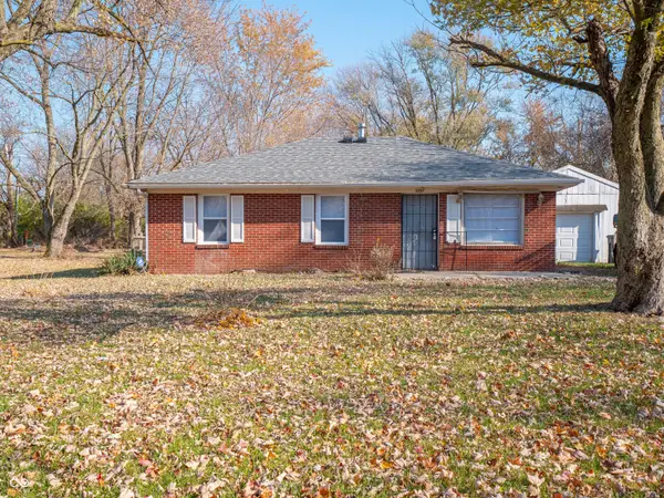 2937 Kristen Drive E, Indianapolis, IN 46218