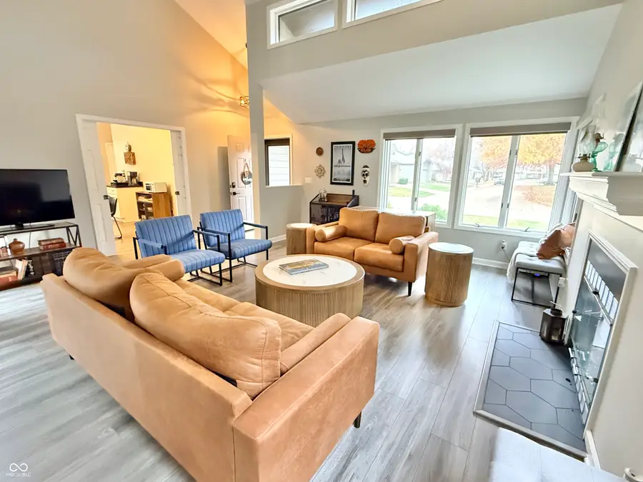 707 Carya Square, Columbus, IN 47201 - Image #2