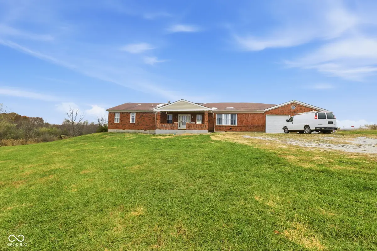 6192 S County Road 550 E, Greencastle, IN 46135 - Image #1
